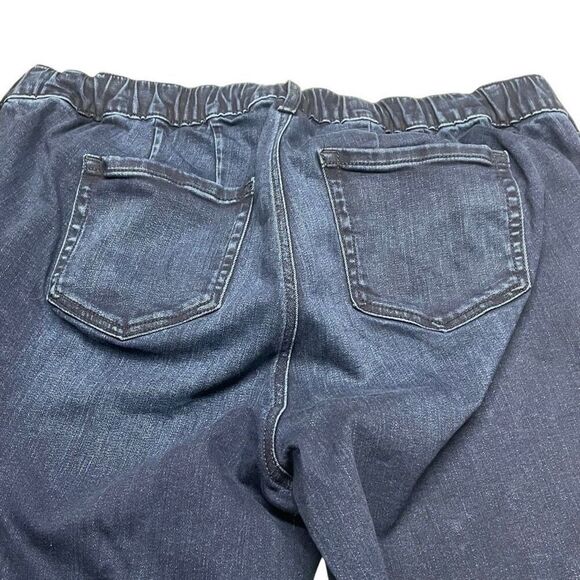 Torrid Dark Moon Boyfriend Straight Weekend Pull-On Jeans - Picture 3 of 9